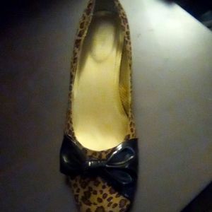 Women's flats